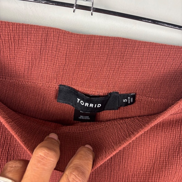 Torrid Textured Rib Pull-On Wide Leg Crop Pant Size 5X - Picture 4 of 5